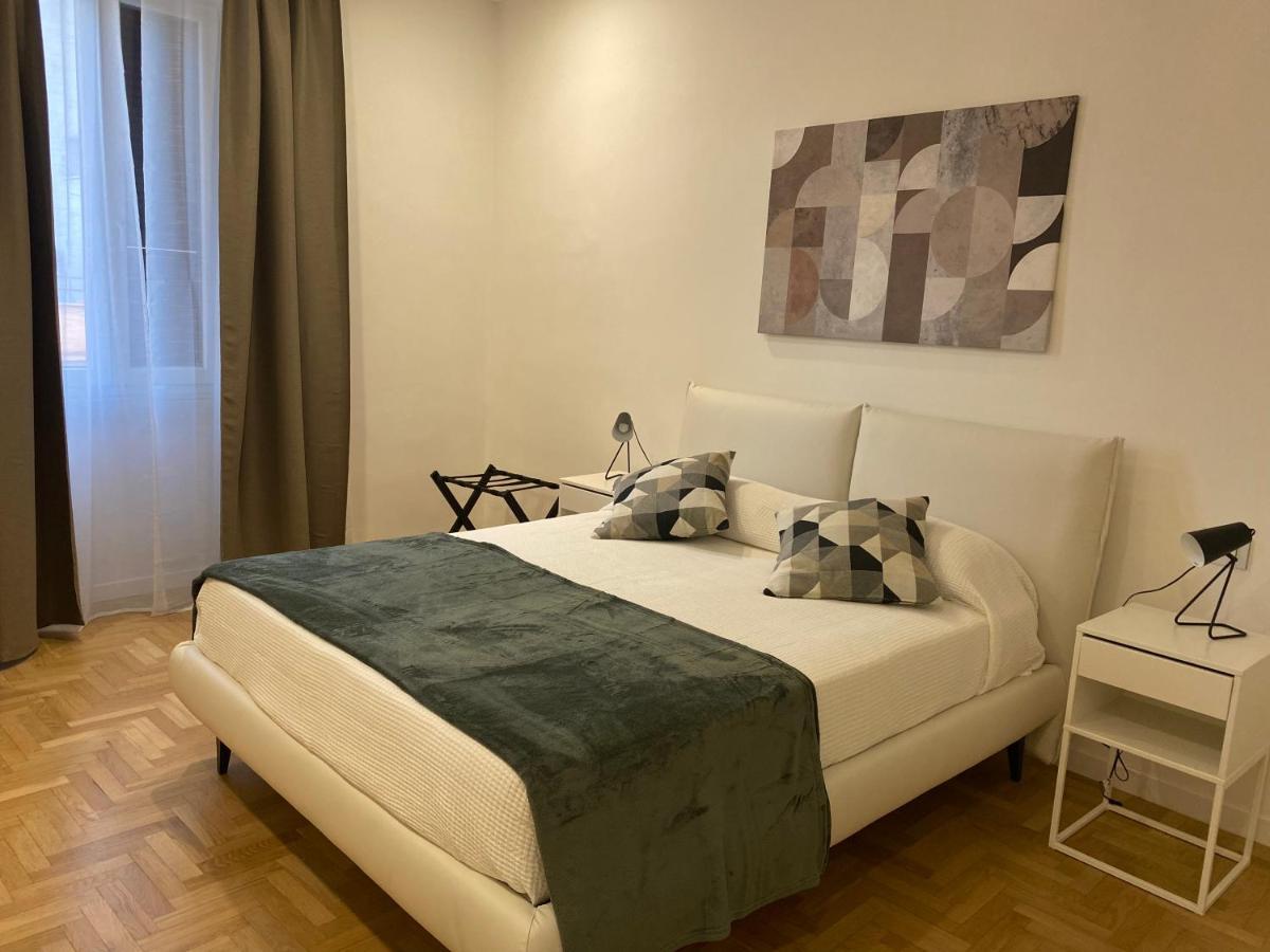 Colosseum Rome Guest House Luil Luaran gambar